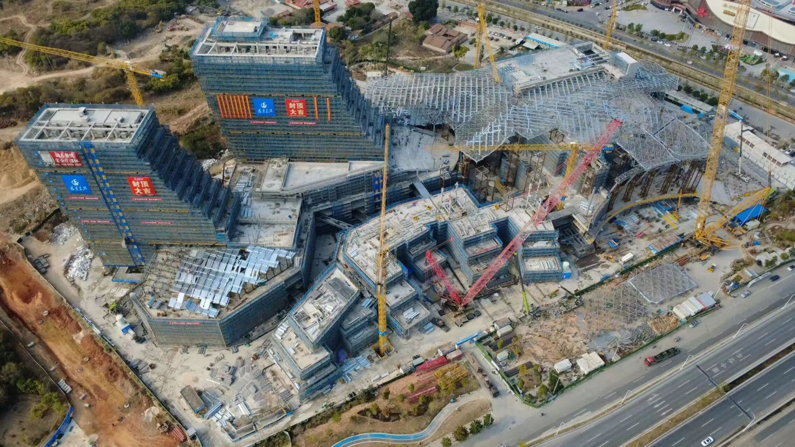 从产业到教育，葡京马力全开“战江南”！